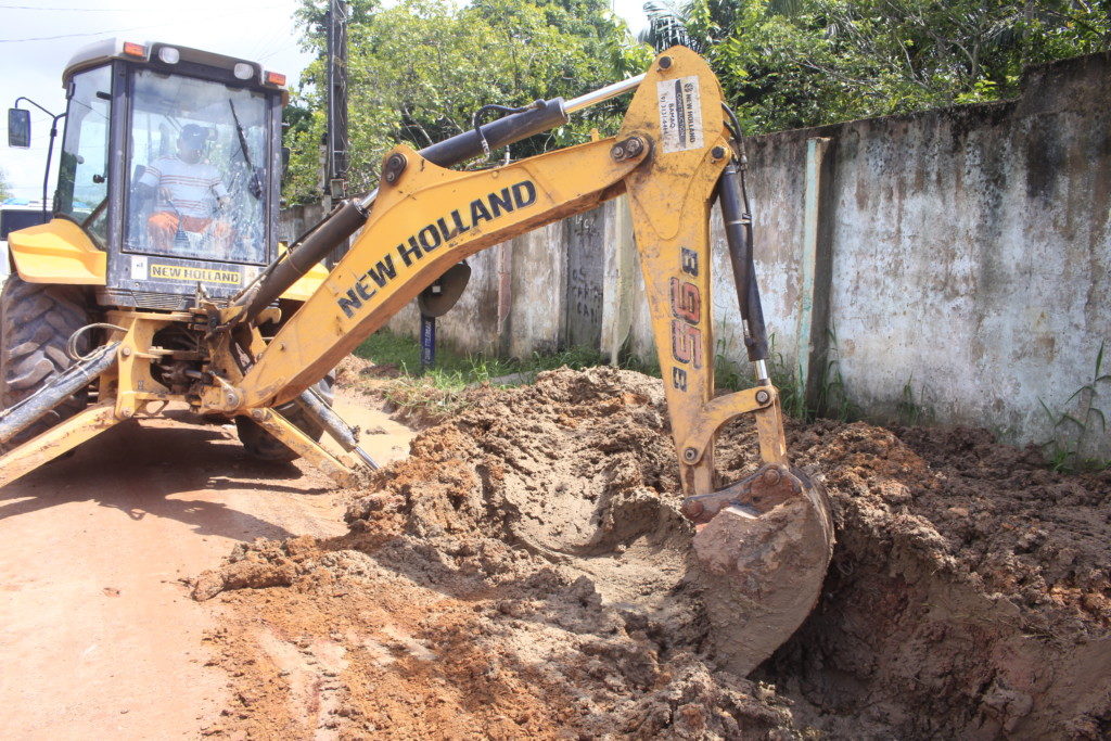 Obras em bairros nesta quinta, dia 8.