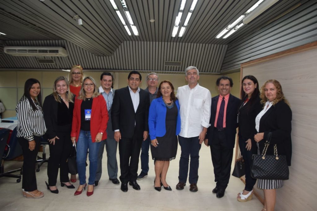 Usuários e membros da Educação Especial e Inclusiva de Marituba participam do I Congresso Internacional de Autismo