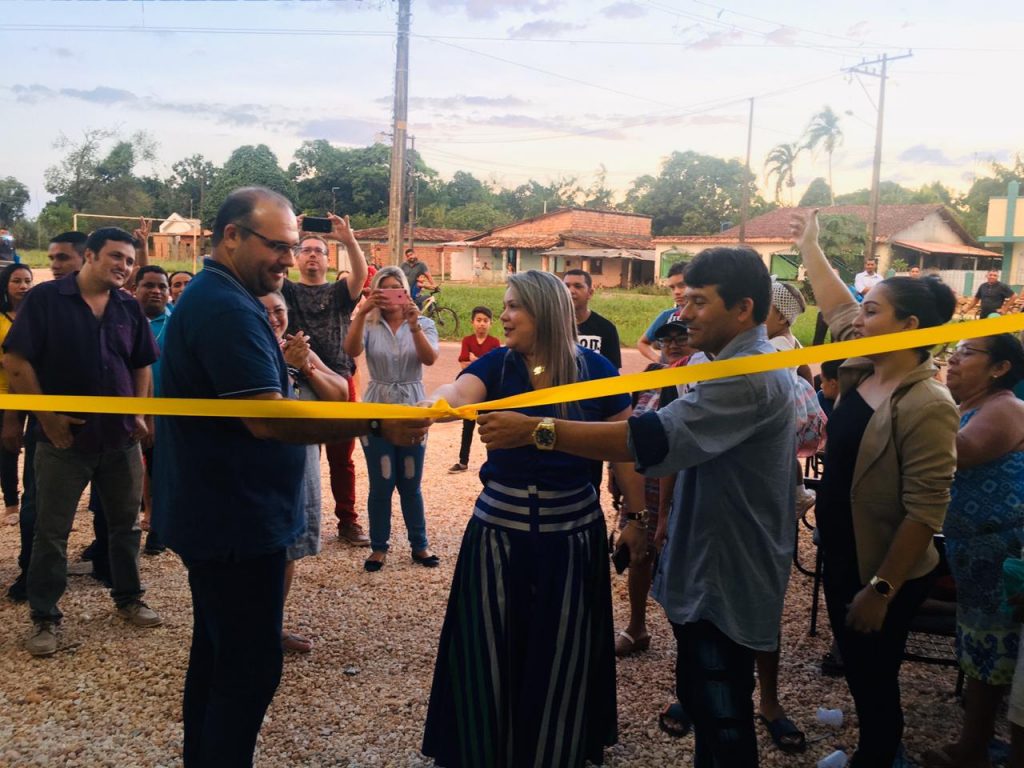 Autoridades participam de inauguração de Instituto no Bairro Santa Lúcia I