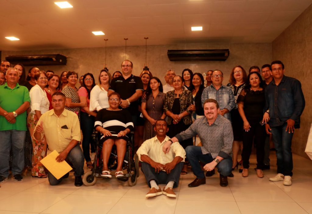 Prefeito Mário Filho recebe homenagem de Associações de Marituba