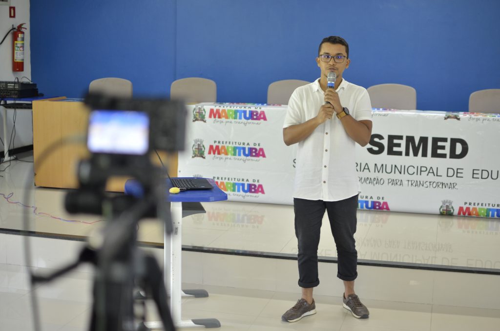 Webinário de Educação Especial Inclusiva inicia debatendo altas habilidades, síndrome de Down e surdez