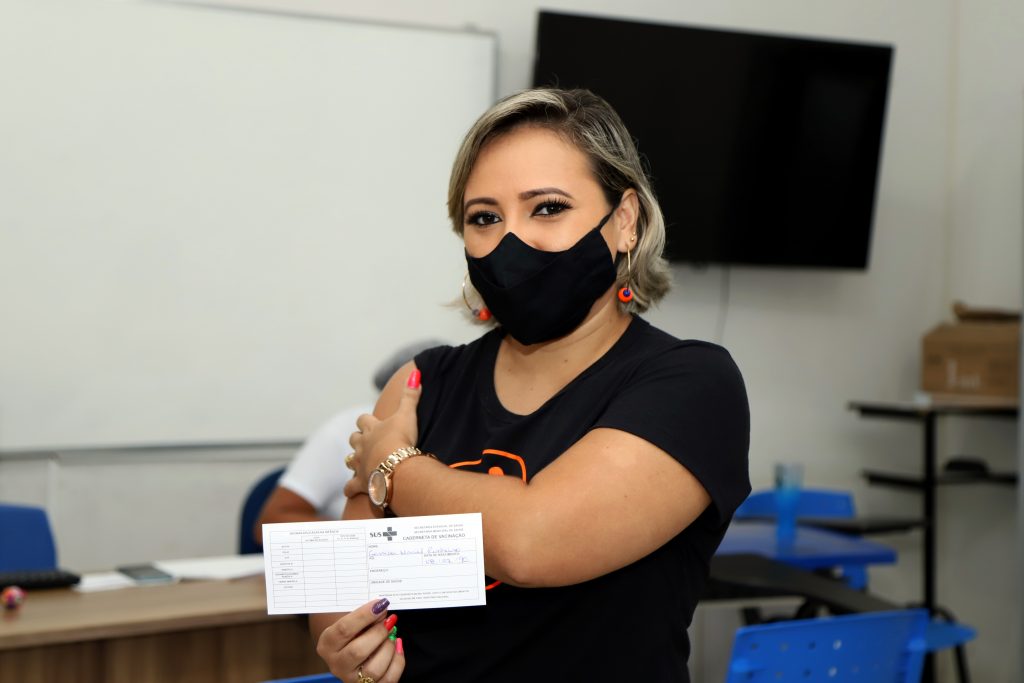 Marituba começa a vacinar contra a Covid-19 pessoas com 31 anos de idade