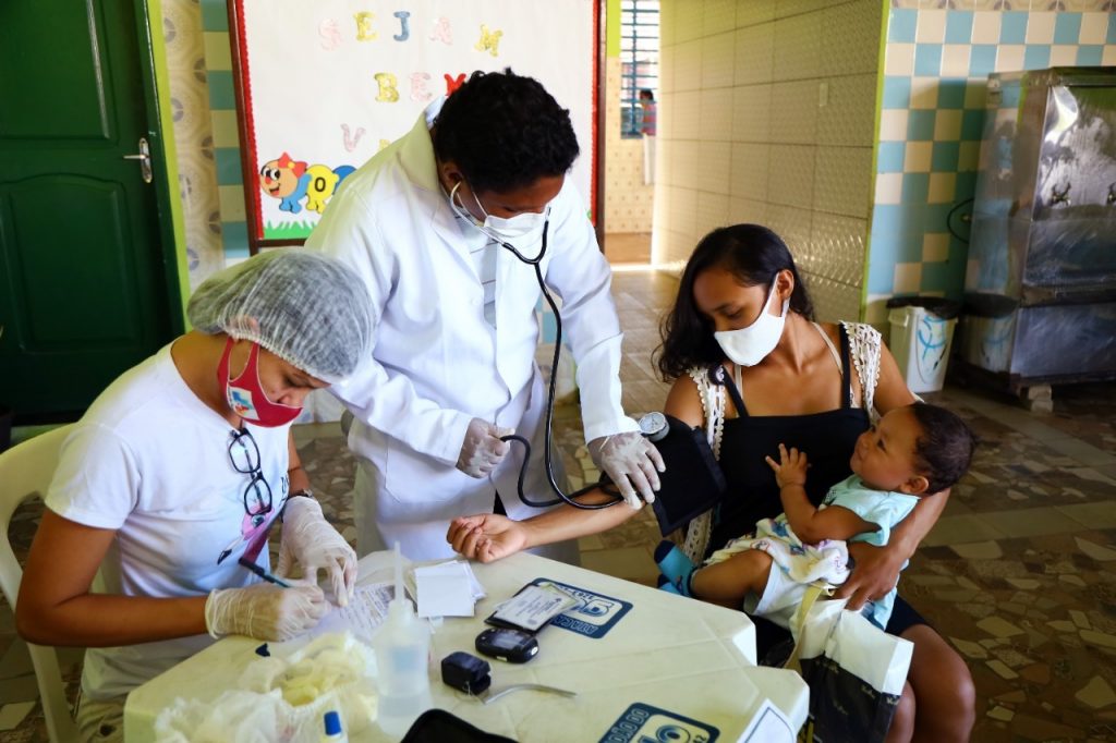Comunidade do bairro São José recebe serviços de cidadania e saúde no “Prefeitura Em Ação”