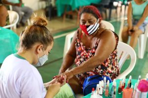 Mais de 500 pessoas são atendidas por ação de saúde e cidadania no bairro São Francisco