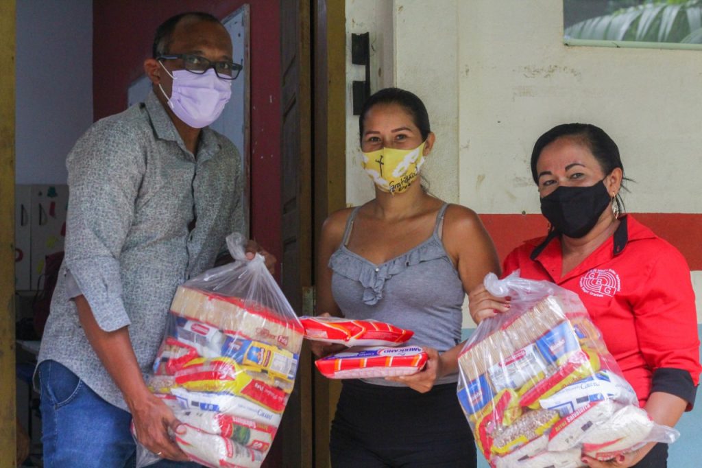 Entrega de kits de alimentação escolar chega na reta final