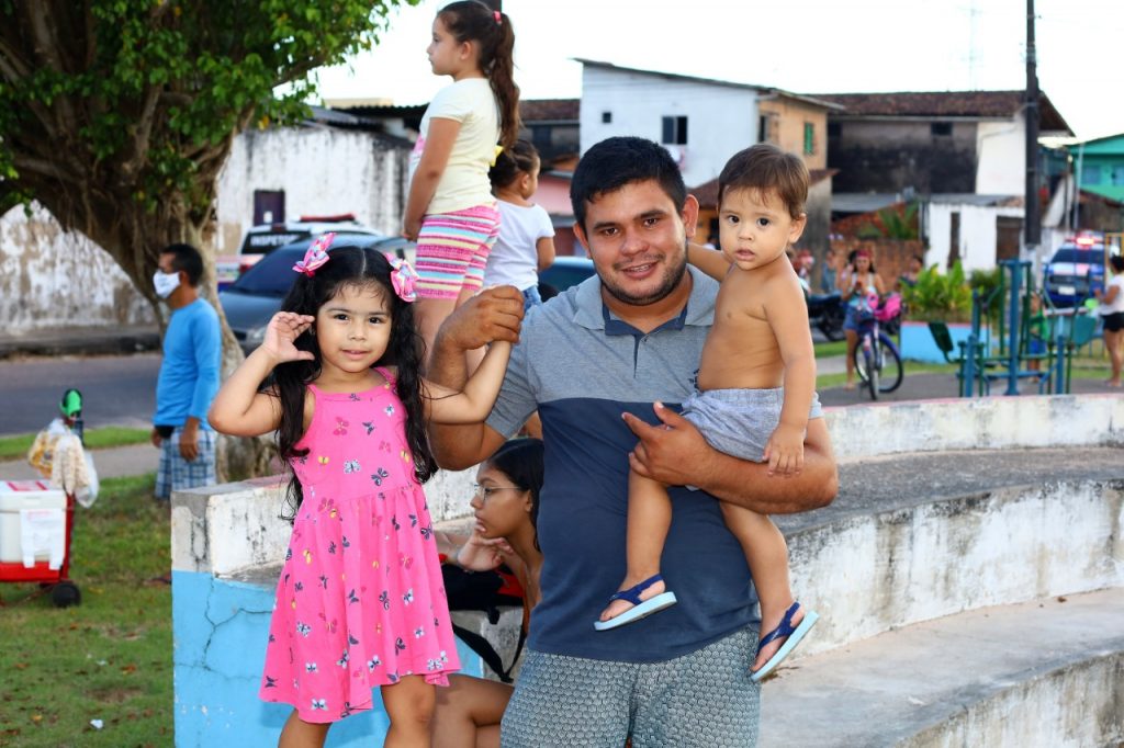 Marituba homenageia os pais levando ação de saúde, cidadania e cultura para praça Nossa Senhora da Paz
