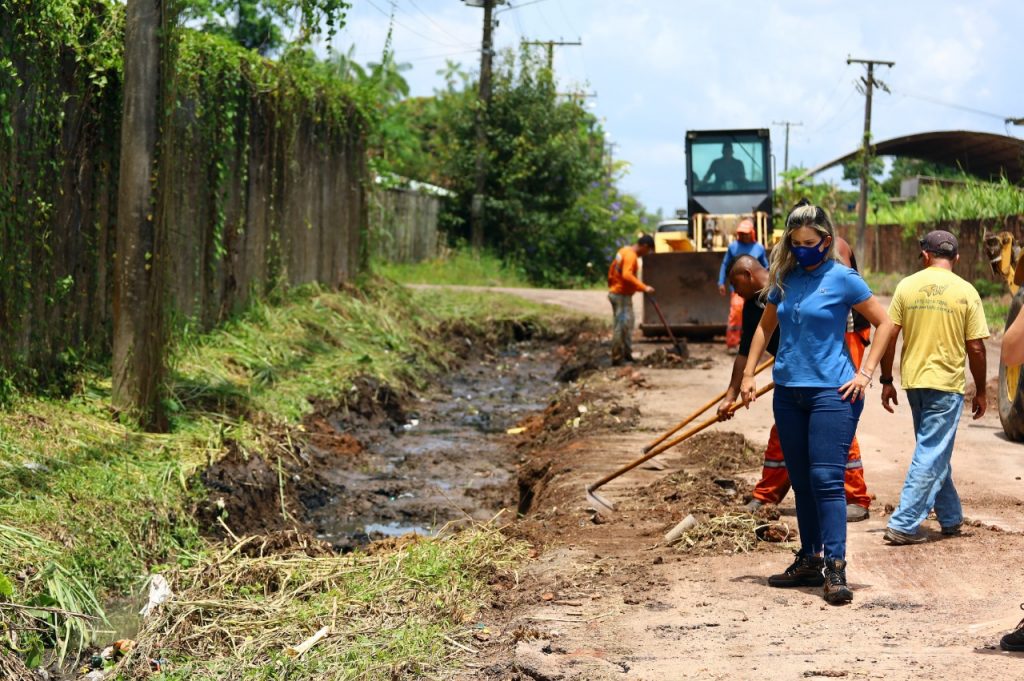 Prefeitura realiza força-tarefa para concluir serviços de infraestrutura em vias do município