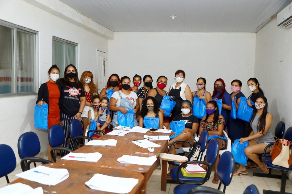 Semads realiza curso de capacitação profissional para “design de sobrancelhas”