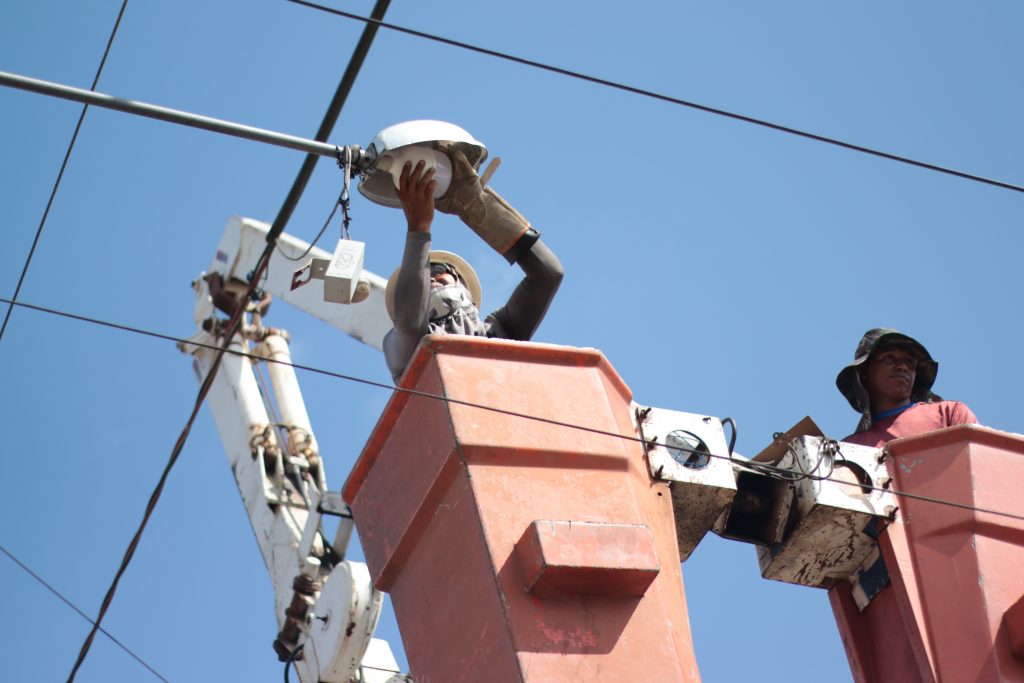Programa Reluz: Prefeitura ilumina ruas no bairro União