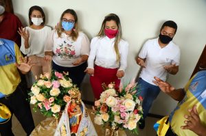 Imagem peregrina de Nossa Senhora de Nazaré visita sede da Prefeitura