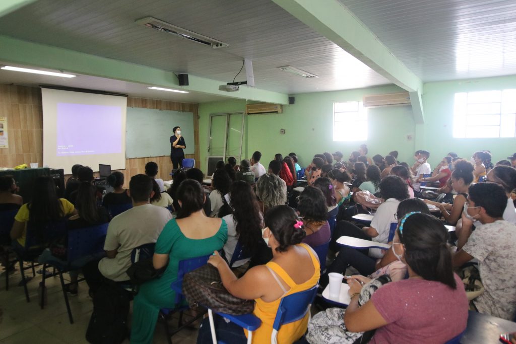 Prefeitura de Marituba concede gratuidade nos micro-ônibus municipais para os alunos que prestarão a prova do Enem