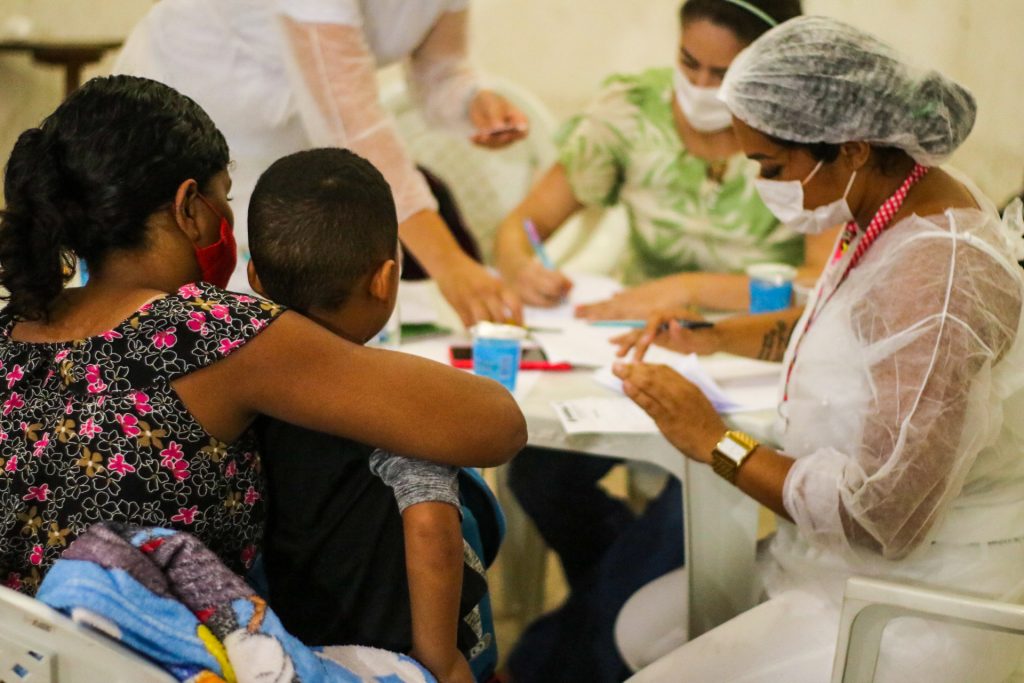 Polo de Atendimento Emergencial da Gripe atende 300 pessoas no primeiro dia de funcionamento