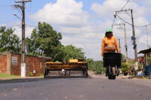 Prefeitura de Marituba realiza recuperação asfáltica em via do Bairro Novo