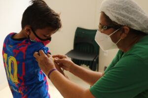 Marituba vacina crianças sem comorbidade com idade entre 5 e 11 anos