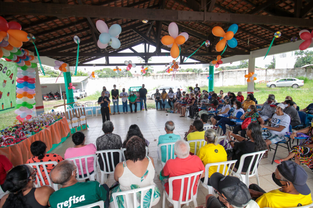 Cras Emanuel Rocha realiza evento alusivo à páscoa