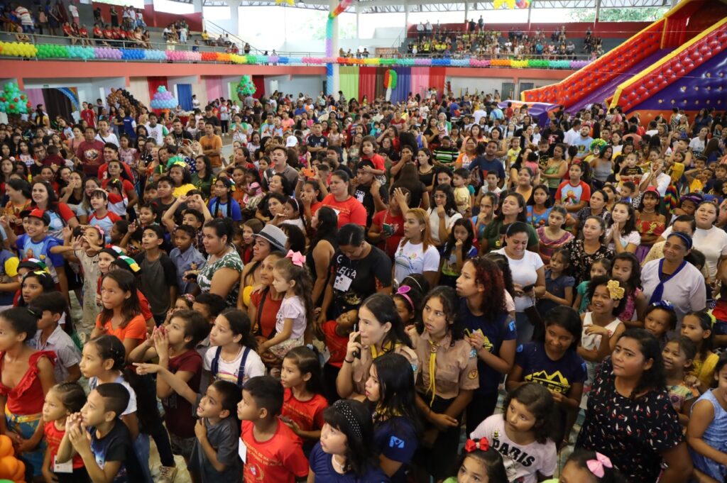 Centenas de crianças participaram da abertura da EBF e da Colônia de Férias em Marituba