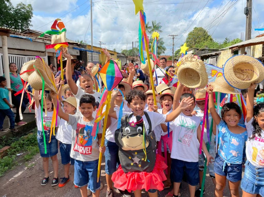 Escolas Municipais celebram o dia nacional do folclore