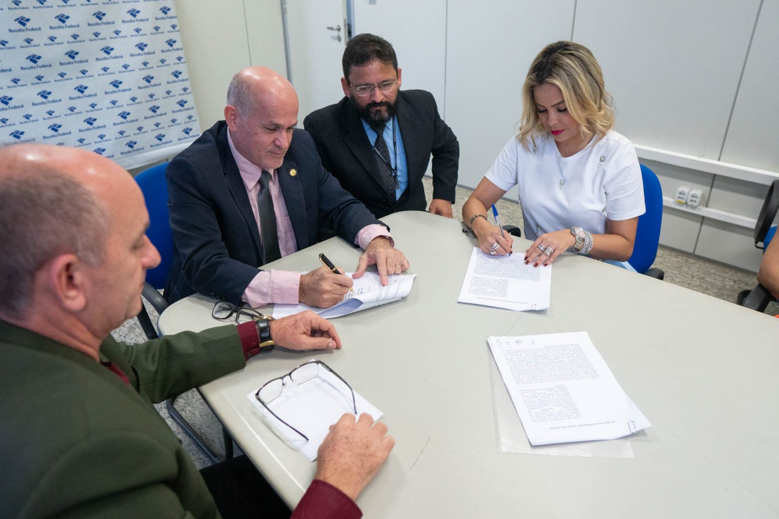 Marituba firma acordo com a Receita Federal para implementação de Ponto de Atendimento Virtual