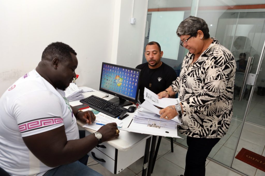CarnaMarituba: Sedeter realiza cadastramento de vendedores informais para os quatro dias de folia