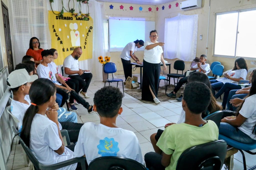Adolescentes do NUCA participam de oficina sobre Educomunicação