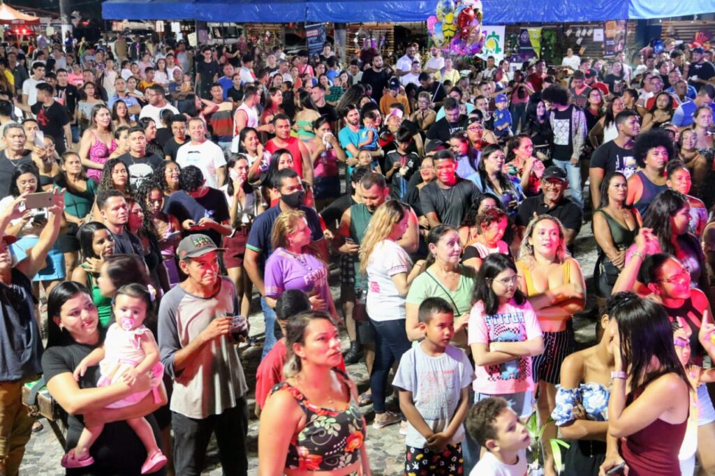 Festival do Açaí reuniu grande público no domingo na Praça da Matriz