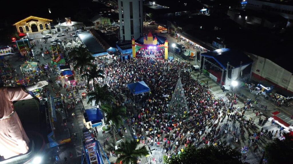 Grande Show do Padre Fábio de Melo abriu o Natal de Marituba