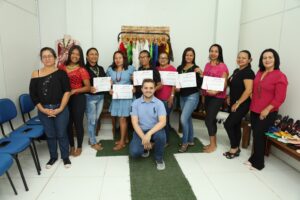 Prefeitura de Marituba certifica mulheres artesãs através da Casa da Cultura Lucinerges Couto