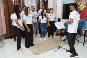 Secult apresenta o Coro Municipal e certifica alunos da Casa da Cultura em Canto I