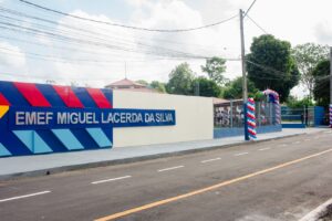 Marituba entrega obras de reforma e ampliação da EMEF Miguel Lacerda da Silva