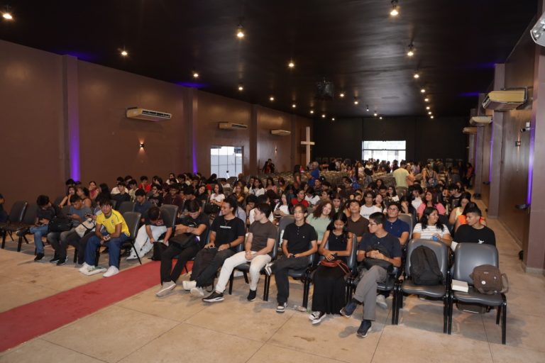 Aula inaugural marca início do ano letivo no Cursinho Municipal
