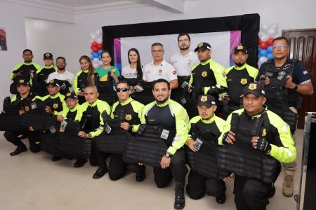 Marituba recebe novos coletes balísticos e rádios para reforçar segurança dos agentes de trânsito
